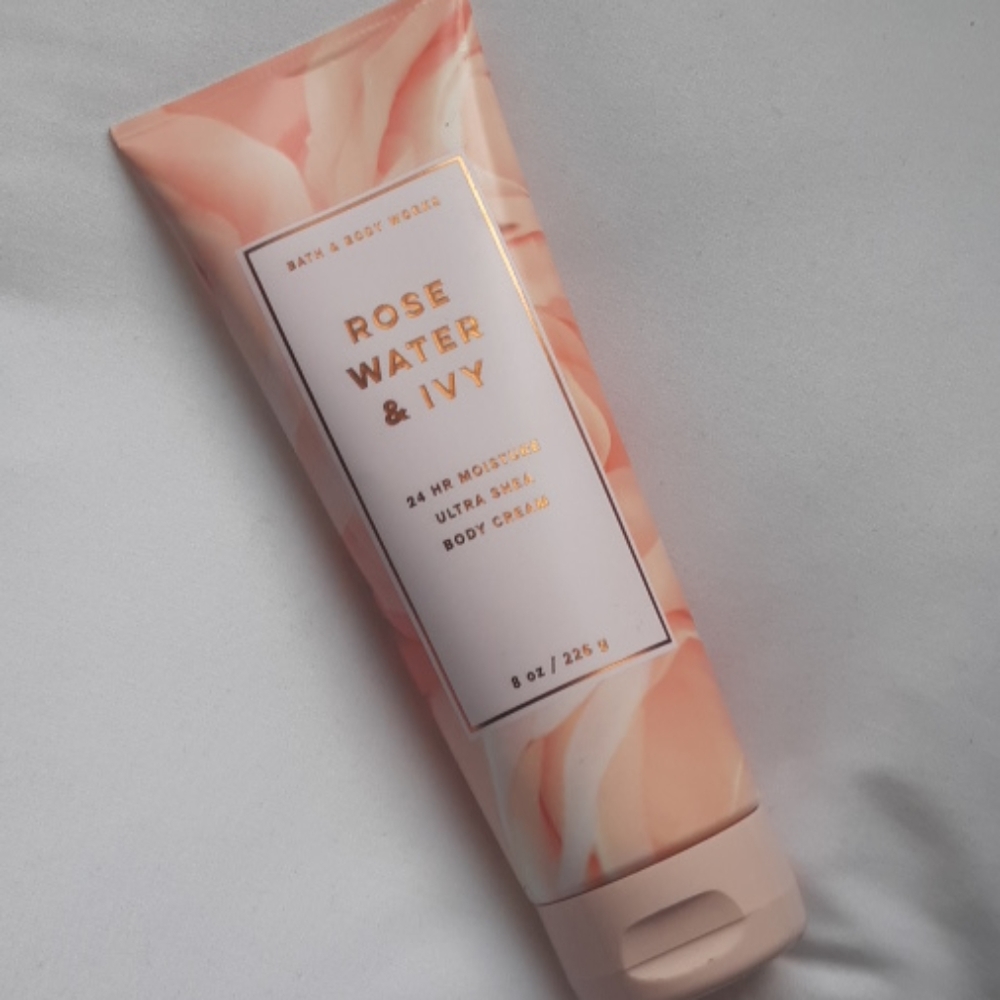 Rose and Ivy body lotion and room spray